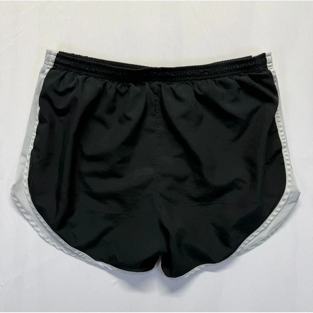 Nike Dri Fit Tempo Running Shorts Womens Medium Black White Mesh Panel Workout‎